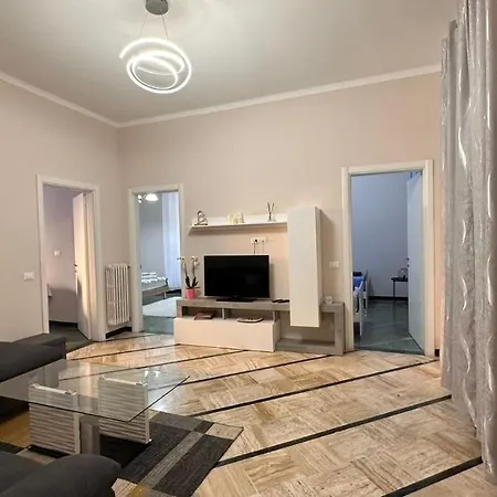 Edens House Con Parcheggio Privato Gratuito Apartment